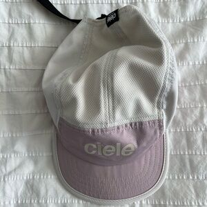 Ciele Hat
